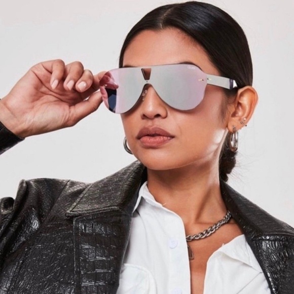 NWT Quay Australia “STAY AFLOAT” Pink/Pink Sunglasses - Picture 2 of 13